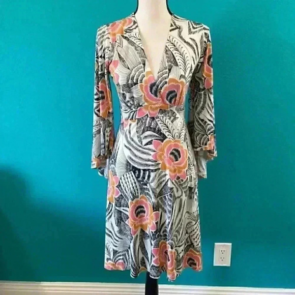 Veronica M. floral flowy dress in size small - Picture 1 of 7